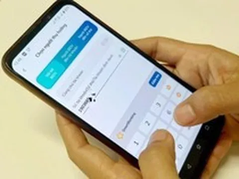 Từ 1/9, một ngân hàng áp dụng quy định mới với người giao dịch chuyển khoản, nhận tiền trên 20 lần/tháng