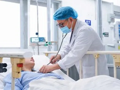 Cứu sống sản phụ mắc sốt xuất huyết Dengue biến chứng nguy kịch