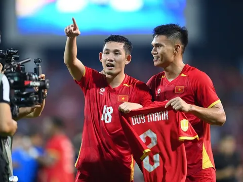 Chiều sâu phía sau nhà vô địch Đông Nam Á