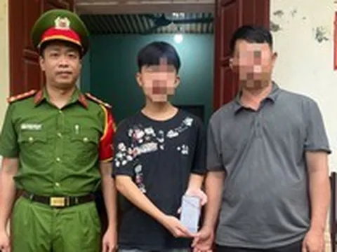 Công an xác minh giao dịch 8.780.000 đồng chuyển vào tài khoản ngân hàng của một học sinh