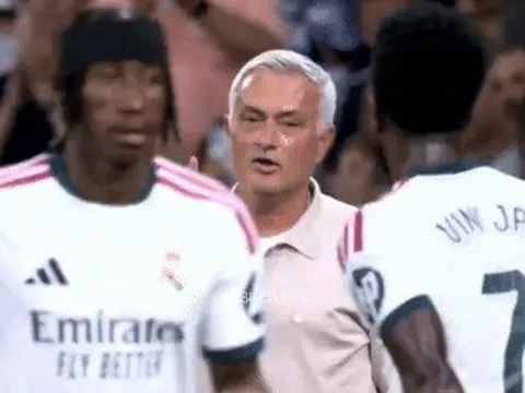 Khoảnh khắc Mourinho đảo ngược tình thế của Vinicius