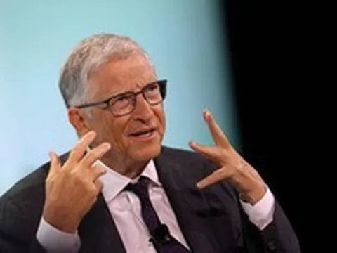 Theo chân 'cá mập': Bill Gates rút hơn 818 triệu USD khỏi tập đoàn của Warren Buffett, lần đầu tiên mua cổ phiếu một tập đoàn bán lẻ