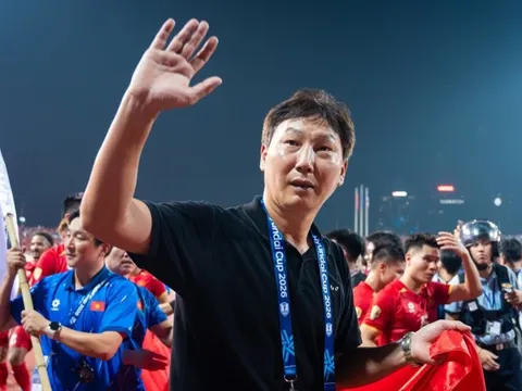 Báo Indonesia gọi kỷ lục của HLV Kim Sang-sik là 'điên rồ'