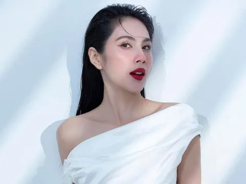 Mừng cho Thủy Tiên khi chọn quay lại với hạnh phúc ở tuổi 41