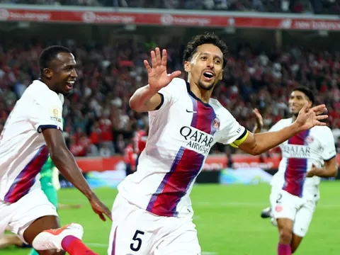 Trận đấu điên rồ của PSG