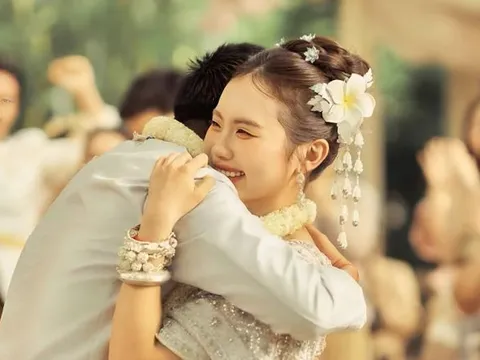 Mừng cho hạnh phúc của Phương Mỹ Chi ở tuổi 23