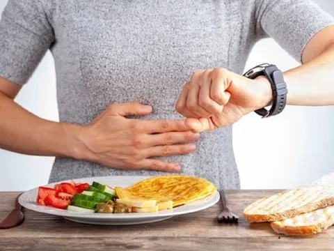 Bỏ bữa sáng, ăn gộp với bữa trưa: Coi chừng 2 bệnh khó chữa này