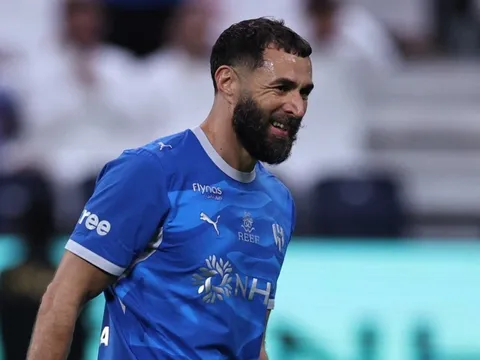 Benzema có thể là 'món hời' chuyển nhượng với MU