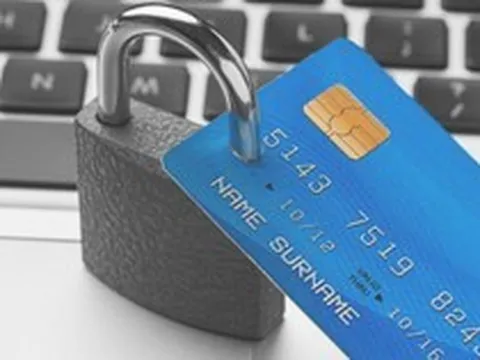 Ngân hàng thông báo phong tỏa tài khoản và tự động trích tiền với những trường hợp này