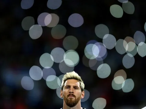 Thế giới truyền thông phản ứng ra sao khi Messi chia tay Argentina?