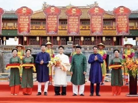 Ca sĩ MONO trở thành Sứ giả quảng bá di sản văn hóa Huế