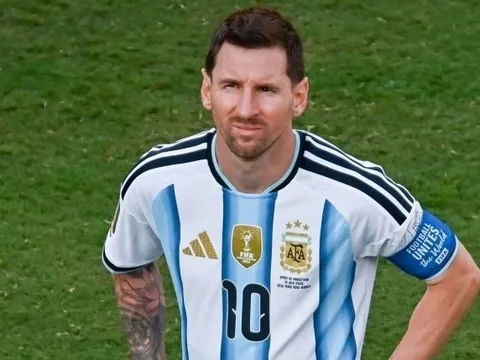 Messi giã từ đội tuyển Argentina