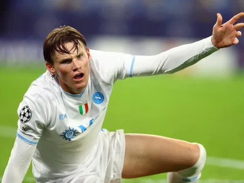 McTominay phải phẫu thuật tim