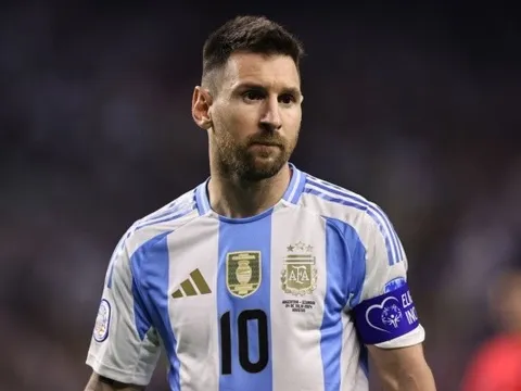 Argentina bắt đầu trả giá vì không còn Messi