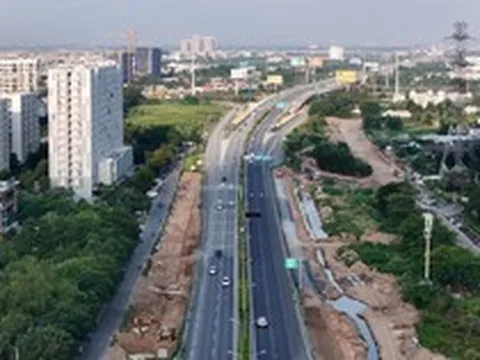 Cảnh trái ngược ở cửa ngõ TP.HCM, cao tốc, bến phà trong ngày cuối nghỉ lễ 2/9