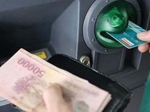 Công an sẽ điều tra chủ tài khoản ngân hàng nếu phát hiện giao dịch rút tiền như sau