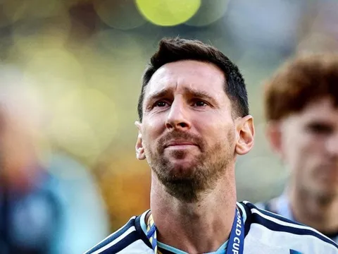 Argentina vinh danh Messi