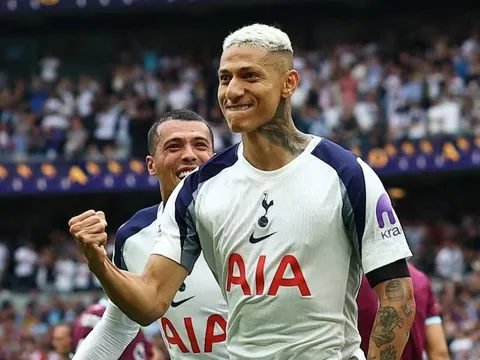 Richarlison bị Tottenham gạch tên