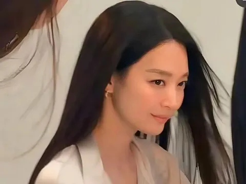 Shin Min Ah khoe nhan sắc ở tuổi 42, ảnh chưa chỉnh vẫn đẹp mê