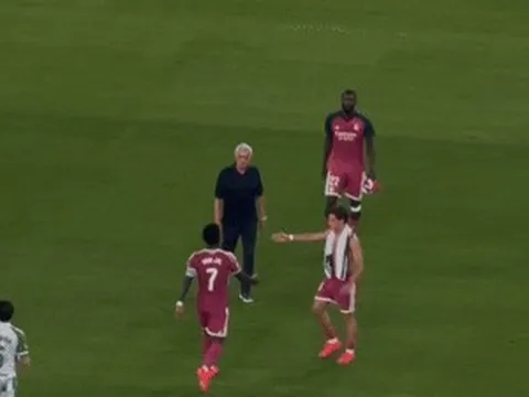Vinicius phớt lờ Mourinho?