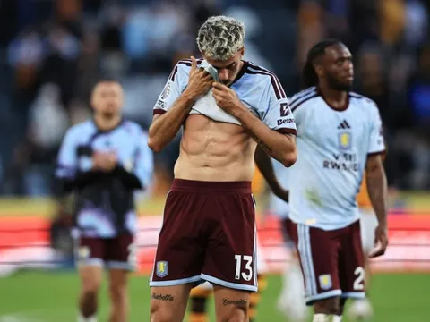 Nhà vô địch châu Âu khởi đầu tệ hại ở Premier League