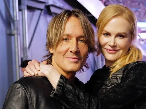 Nữ diễn viên Nicole Kidman hẹn hò trở lại sau một năm ly hôn Keith Urban, tình cảm với bạn trai mới ra sao?
