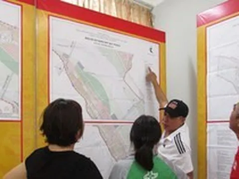 Người dân phường Hồng Hà góp ý kiến về điều chỉnh Quy hoạch phân khu đô thị sông Hồng