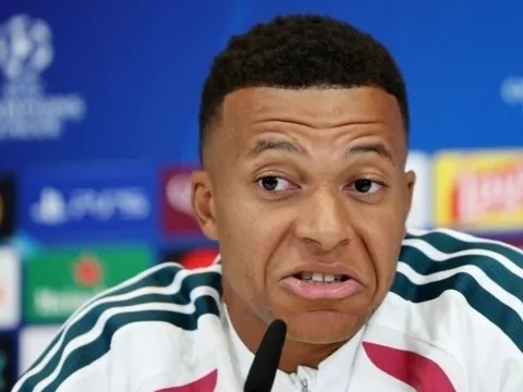 Mbappe: 'Tôi có thể giả vờ ngốc nghếch'