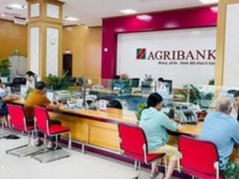 Có 200 triệu gửi tiết kiệm ở Agribank, BIDV, Vietcombank, VietinBank nhận về bao nhiêu tiền lãi?