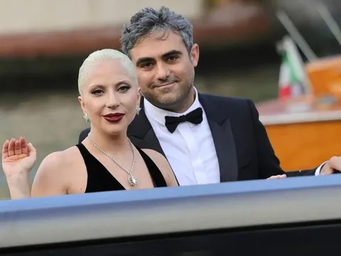 Lady Gaga đã bí mật kết hôn?