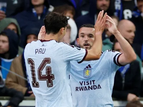 Aston Villa thắng nghẹt thở trong trận cầu có 5 bàn