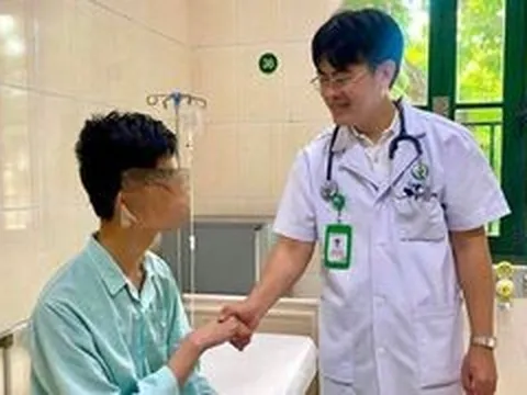 Mẹ đưa con từ Đức về Việt Nam phẫu thuật bằng kỹ thuật bác sĩ Việt cải tiến