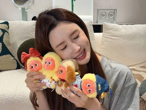 Cận ngày đón con đầu lòng, Lee Da Hae có động thái gây chú ý
