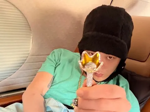 G-Dragon gây chú ý khi di chuyển bằng chuyên cơ riêng trong world tour
