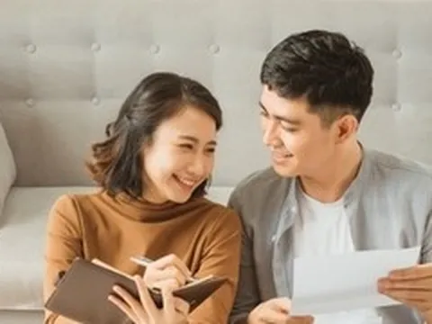 Người trẻ được dạy quản lý tiền trước kết hôn, khuyến khích cưới trước 30 tuổi