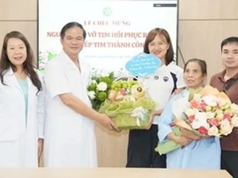 Chạy đua với thời gian, giành lại sự sống cho người phụ nữ bị vỡ tim
