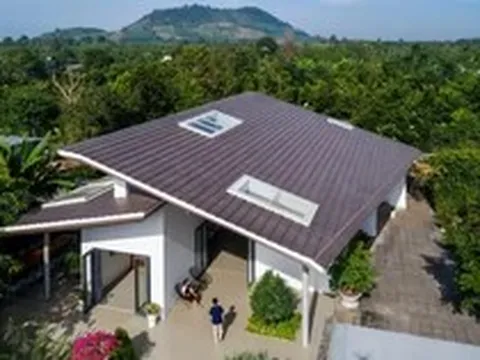 Ngôi nhà vùng quê dành không gian lớn để ba thế hệ sum họp