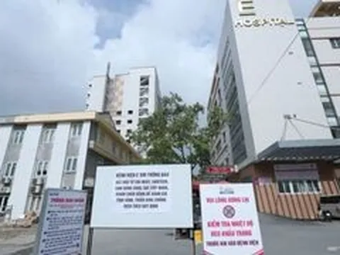 Bệnh viện E đề nghị Công an Hà Nội xác minh vụ kẹp tiền để được xạ trị sớm