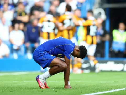 Chelsea trả giá vì hàng thủ đáng báo động
