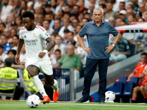 Mourinho đáng ra nên lấy thành ngữ Việt Nam để bảo vệ Vinicius