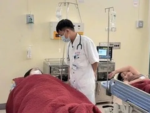 Hơn 40 người nhập viện nghi do ngộ độc tại bếp ăn công ty, Bộ Y tế vào cuộc