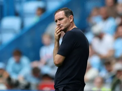 Khởi đầu thảm họa của HLV Lampard