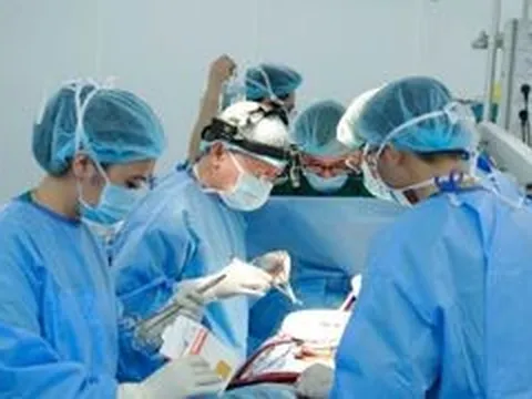 Nhịp tim còn 27 lần/phút, người đàn ông không dám ngủ vì sợ không tỉnh lại