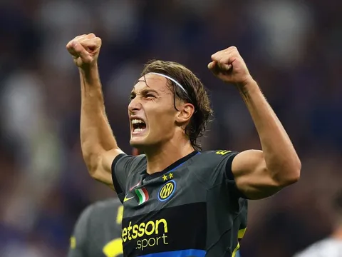 Inter lại thắng điên rồ sau khi bị dẫn 0-2