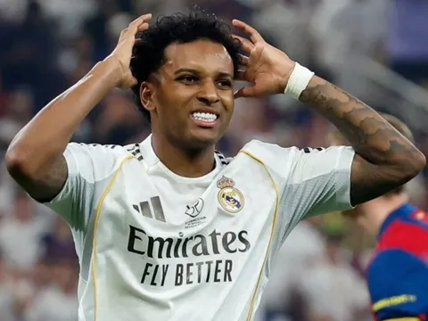 Rodrygo thay đổi khó tin
