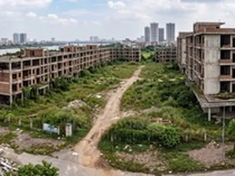 Khoảng 100 tỷ USD đang 'đắp chiếu' trong các dự án bất động sản
