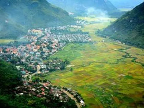 Việt Nam sẽ có “làng trên núi” 3.000ha gồm khu nghỉ dưỡng, vui chơi giải trí cao cấp, sân golf, cáp treo và tàu hỏa leo núi