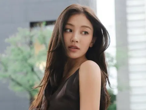 Jihyo (TWICE) hóa nữ thần mùa thu, nhan sắc ngày càng thăng hạng
