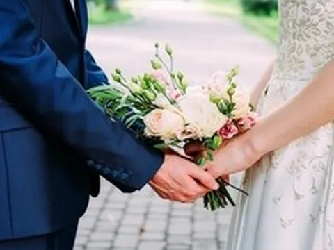 Mức sinh thấp, chuyên gia chỉ 6 điều kiện để người trẻ bớt ngại sinh con