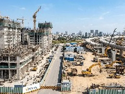 Ngành xây dựng 6 tháng đầu năm 2026: Đơn hàng chất đống, nhà thầu vẫn "ngấp nghé" lo rủi ro?